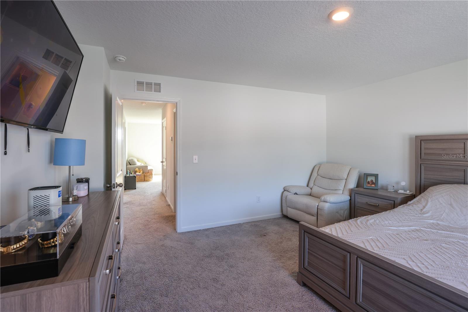 Image 21 of 24 For 2240 Hemingway Circle