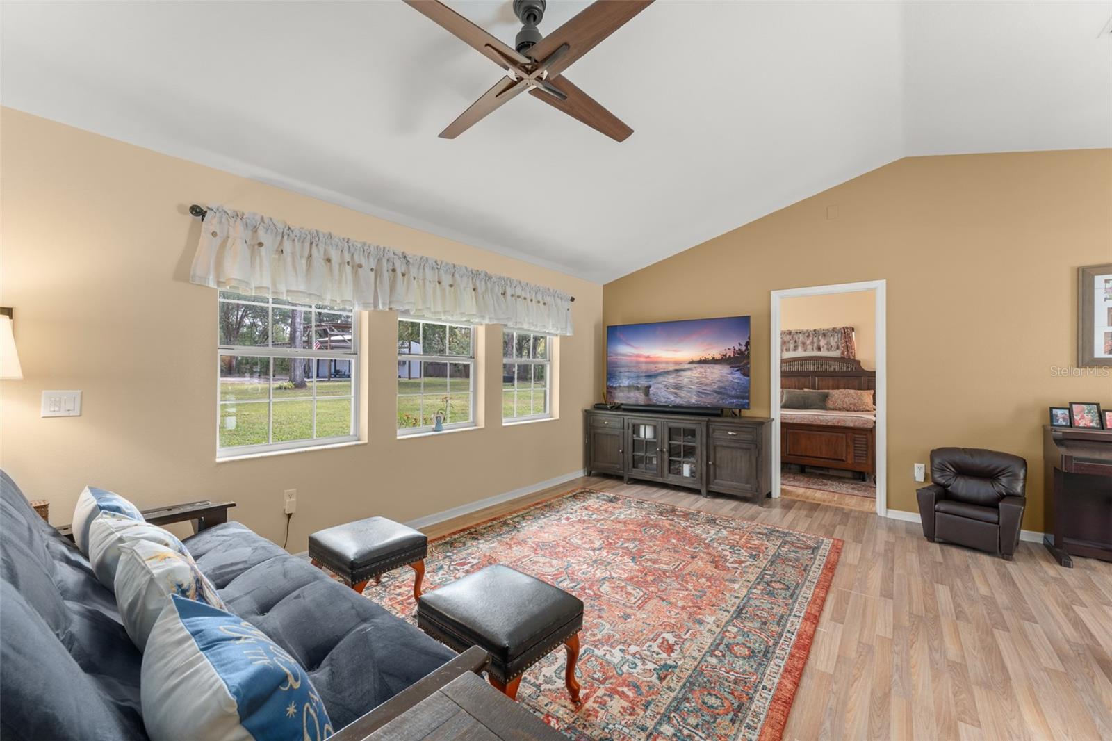 Image 12 of 71 For 22126 Quale Grove Road