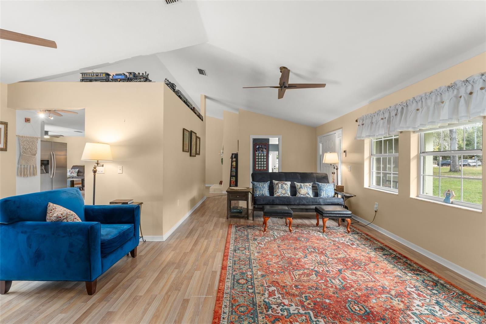 Image 15 of 71 For 22126 Quale Grove Road