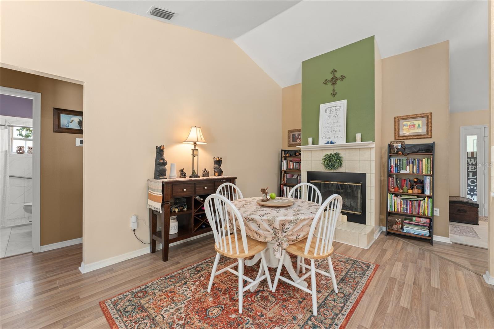 Image 28 of 71 For 22126 Quale Grove Road