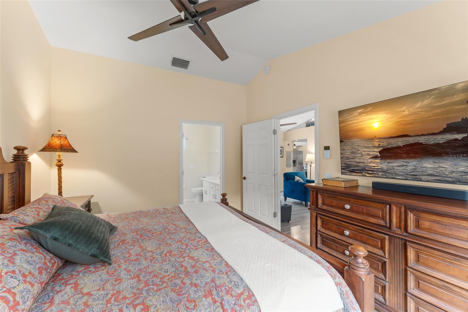 Image 32 of 71 For 22126 Quale Grove Road