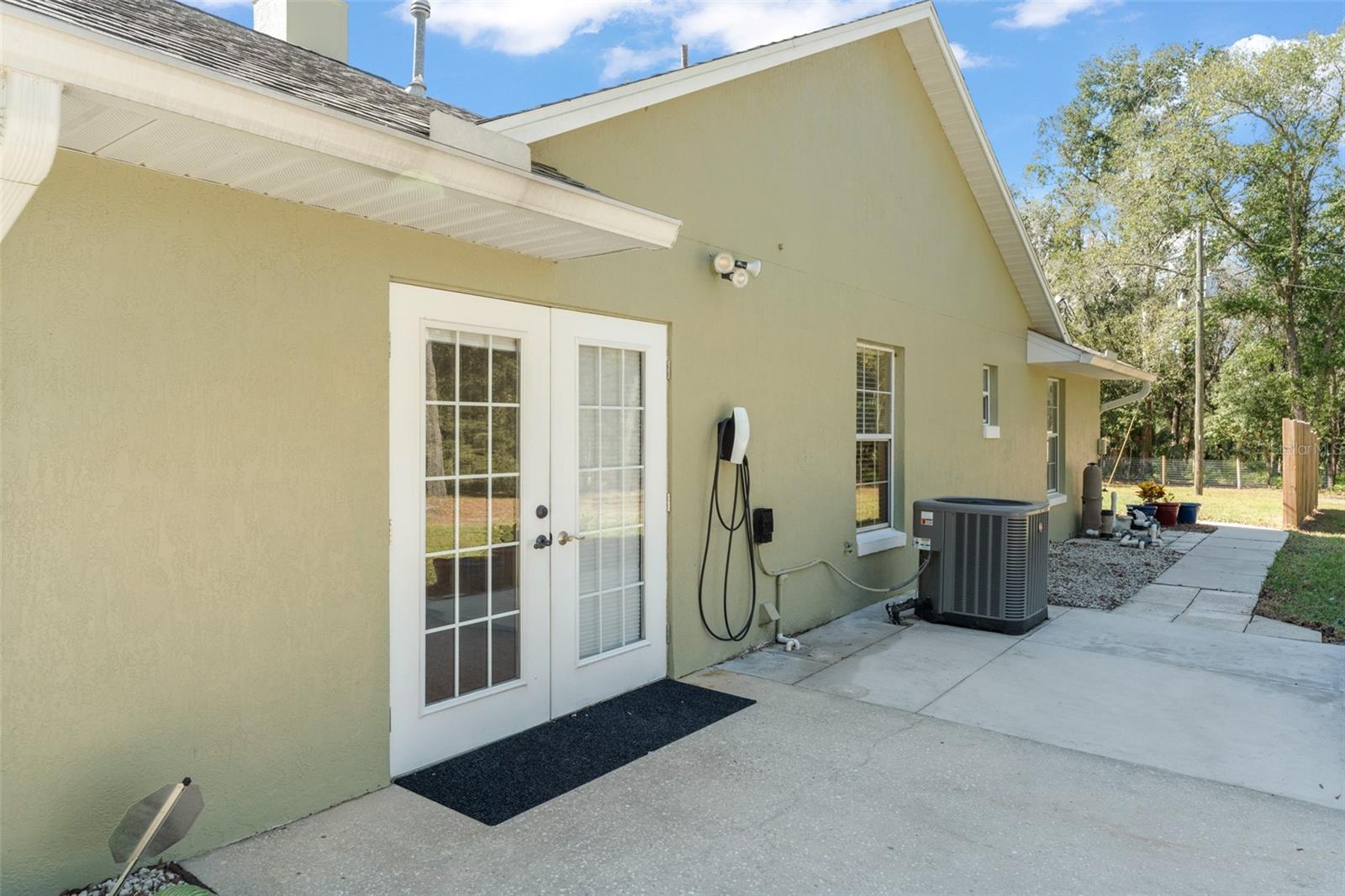 Image 49 of 71 For 22126 Quale Grove Road