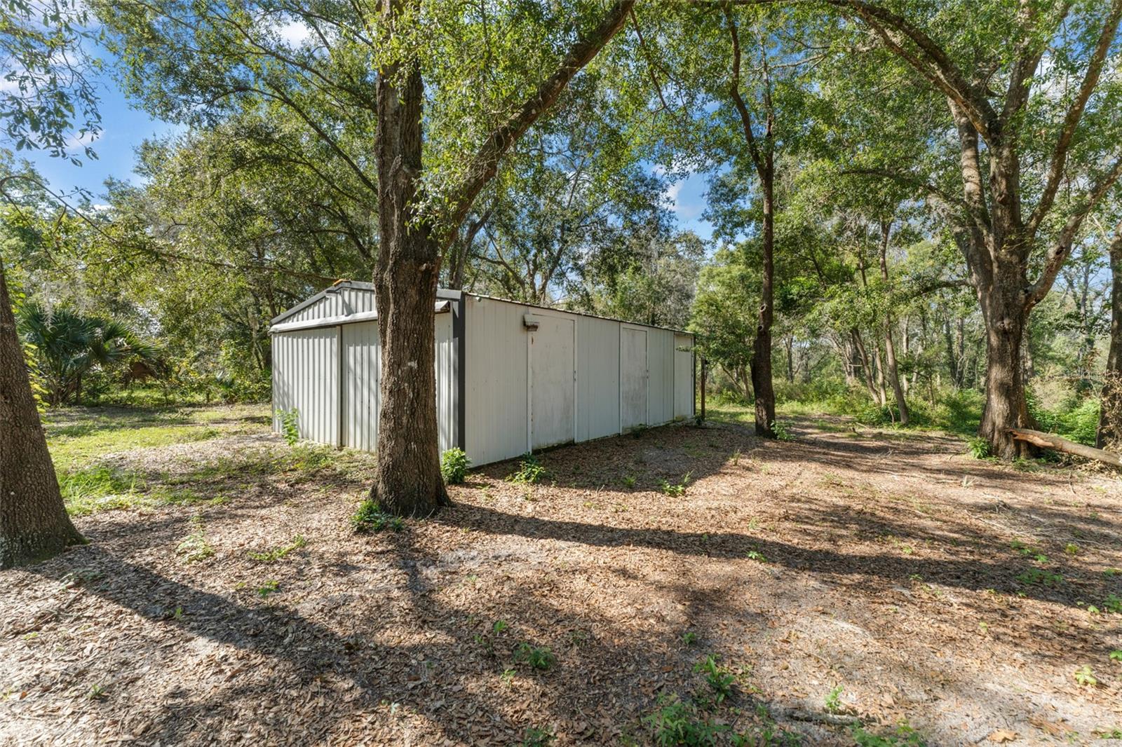 Image 5 of 71 For 22126 Quale Grove Road