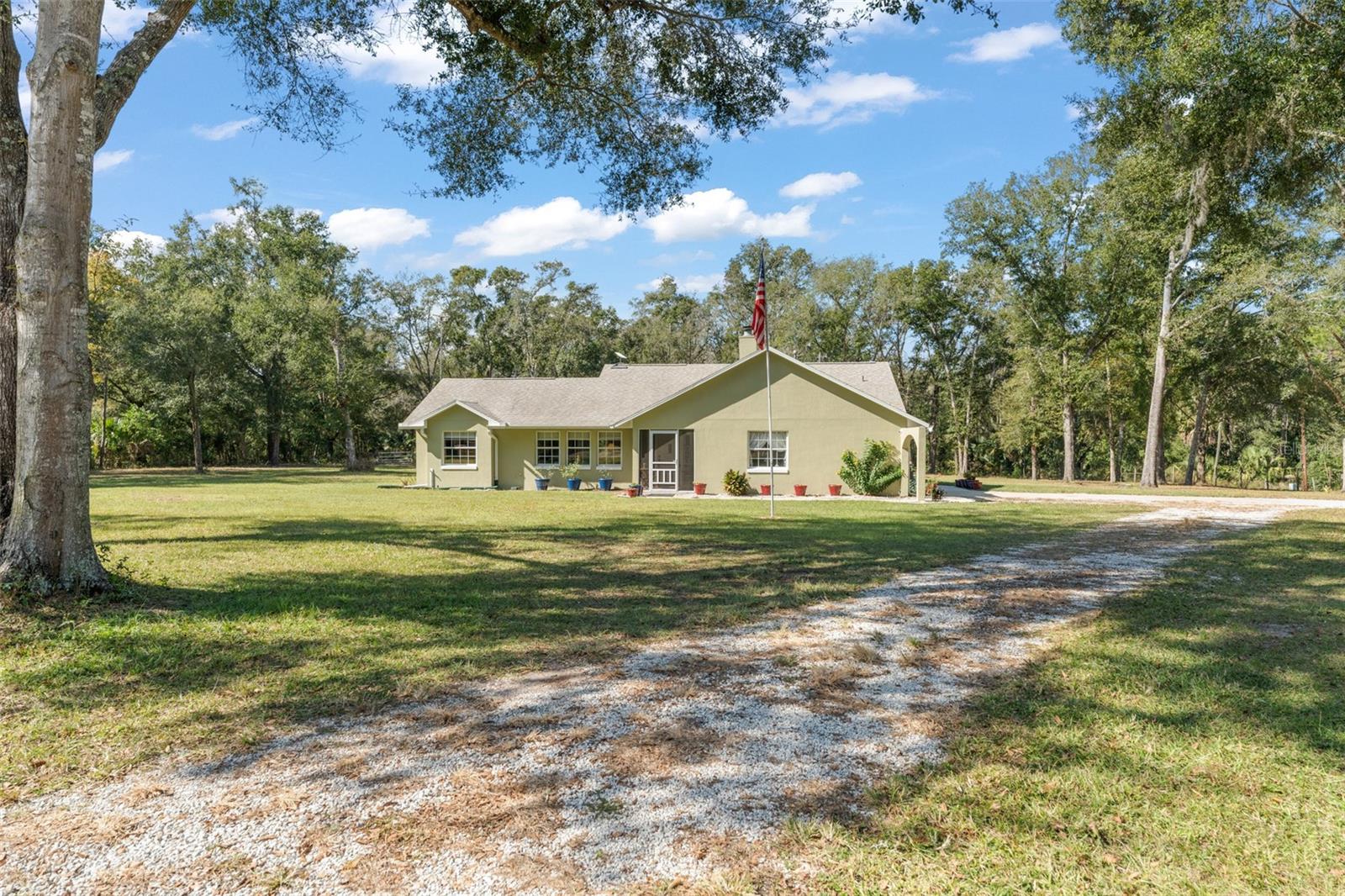 Image 6 of 71 For 22126 Quale Grove Road