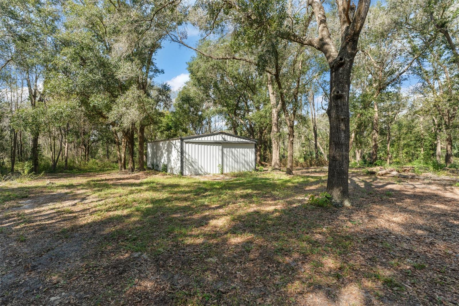 Image 61 of 71 For 22126 Quale Grove Road