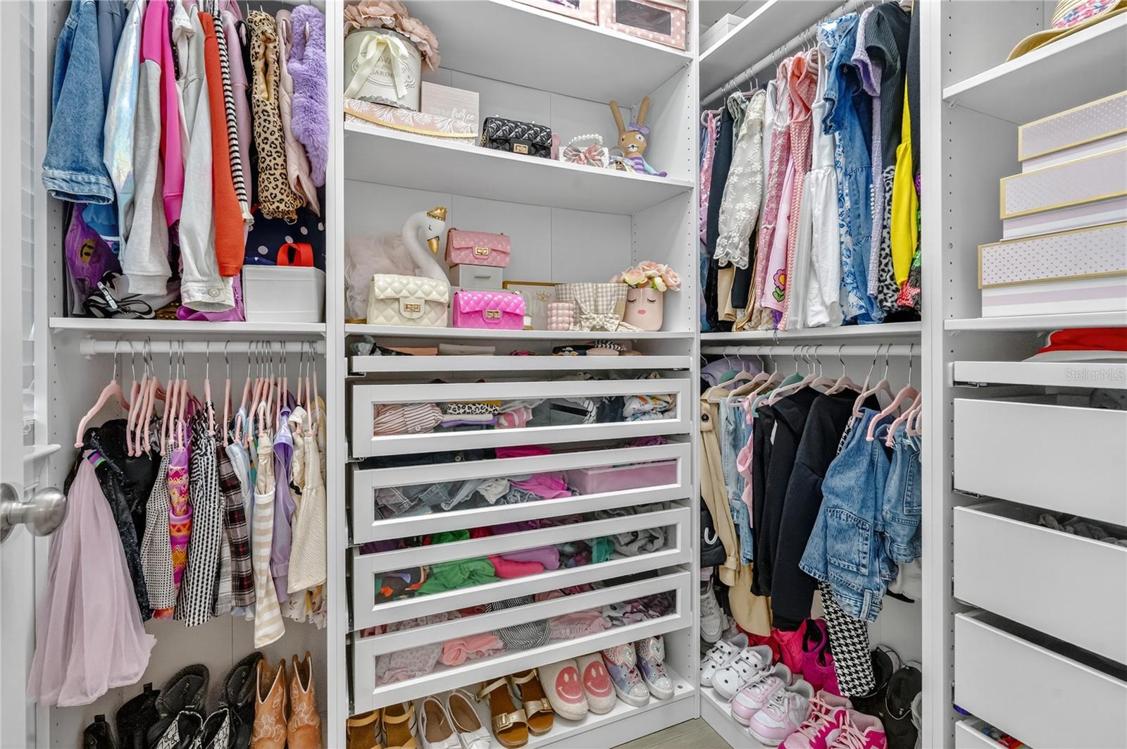 Image 38 of 55 For 10710 Belle Maisons Drive