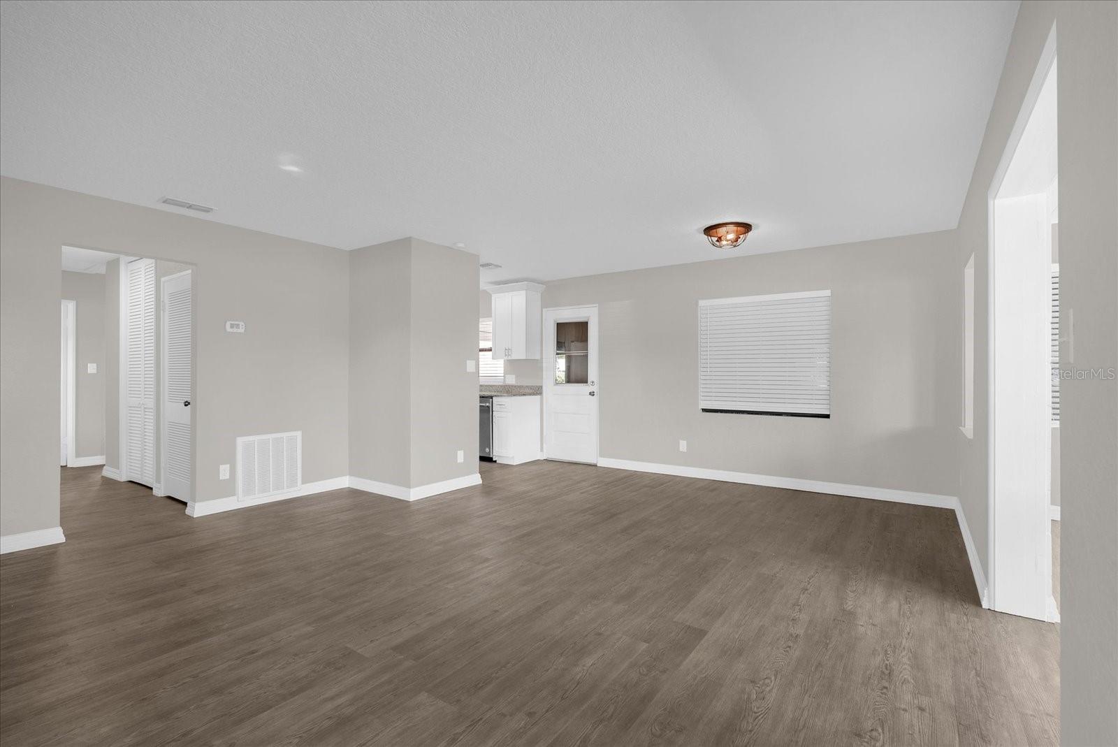 Image 4 of 27 For 30 Sanford Avenue