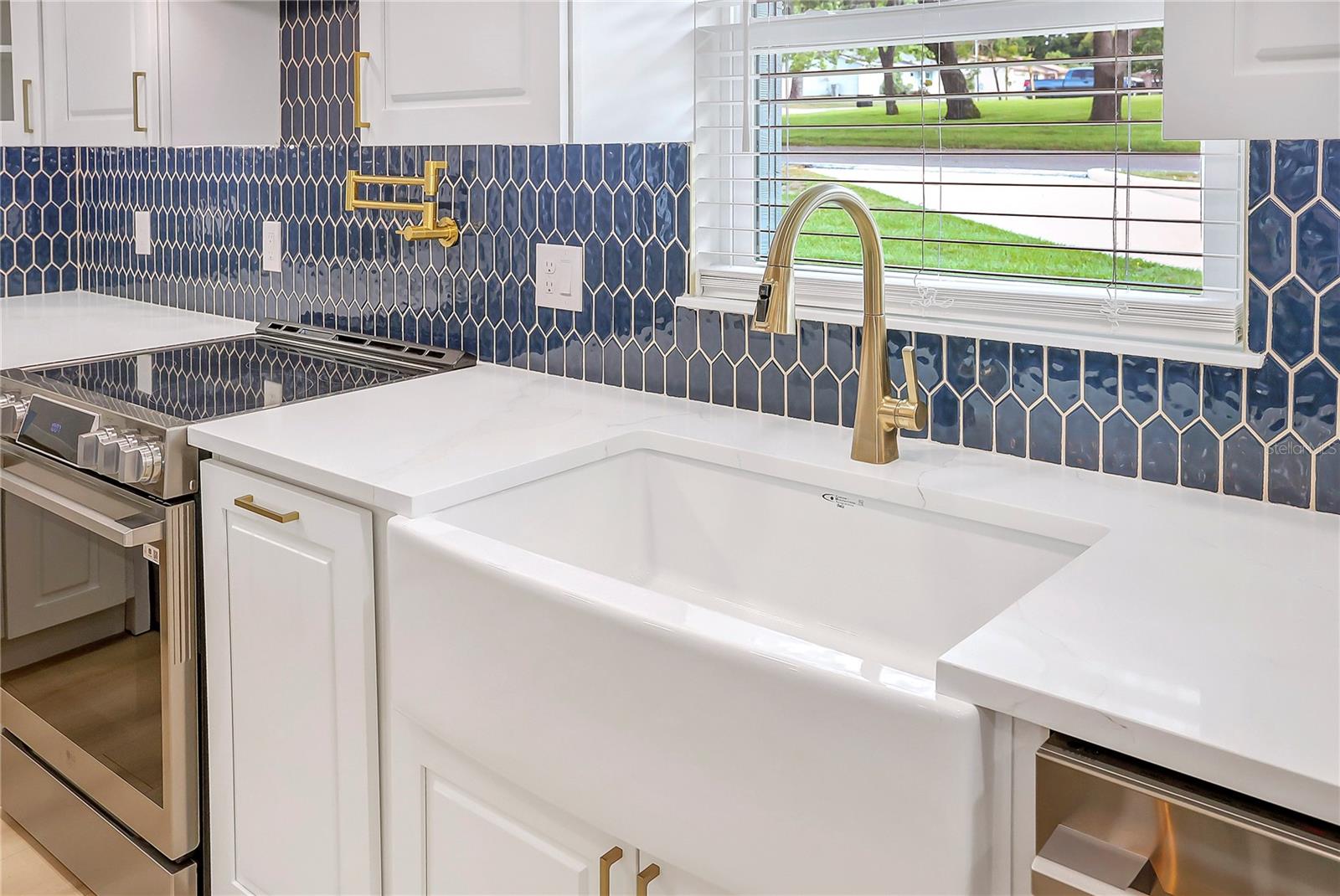 Image 10 of 63 For 40 Laurel Street