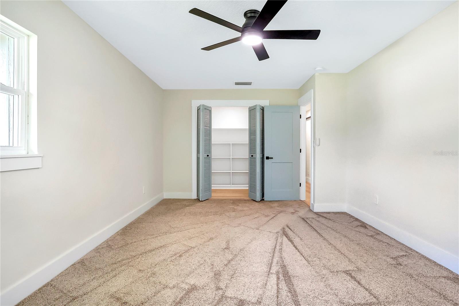 Image 18 of 63 For 40 Laurel Street