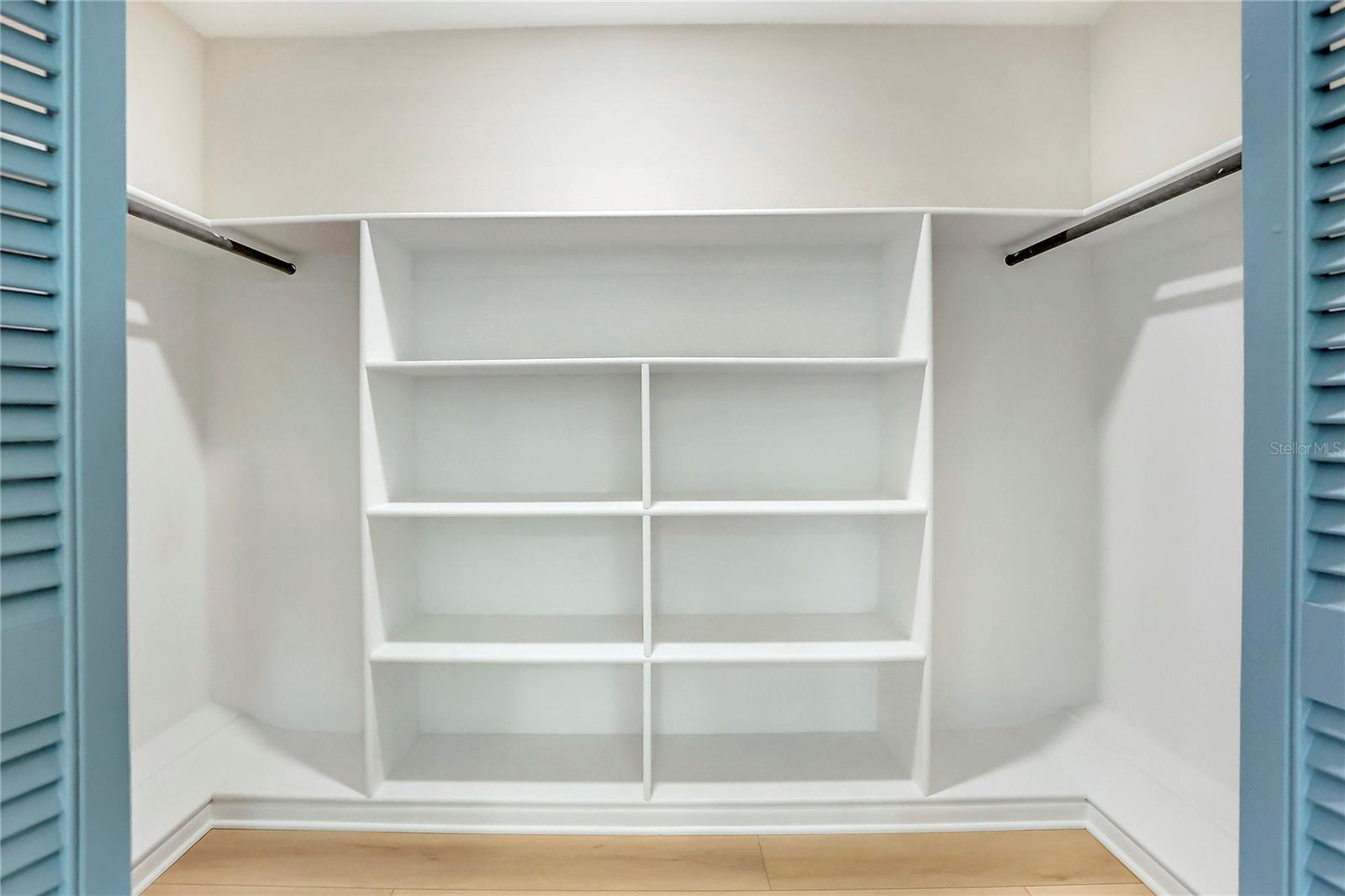 Image 23 of 63 For 40 Laurel Street