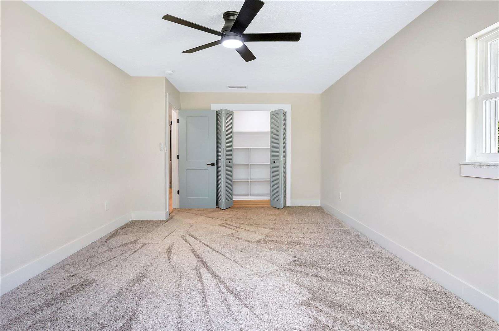 Image 27 of 63 For 40 Laurel Street