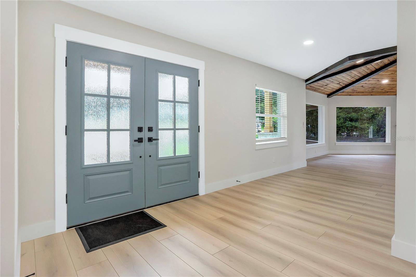 Image 29 of 63 For 40 Laurel Street