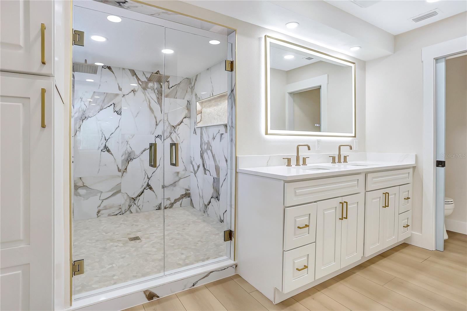 Image 40 of 63 For 40 Laurel Street