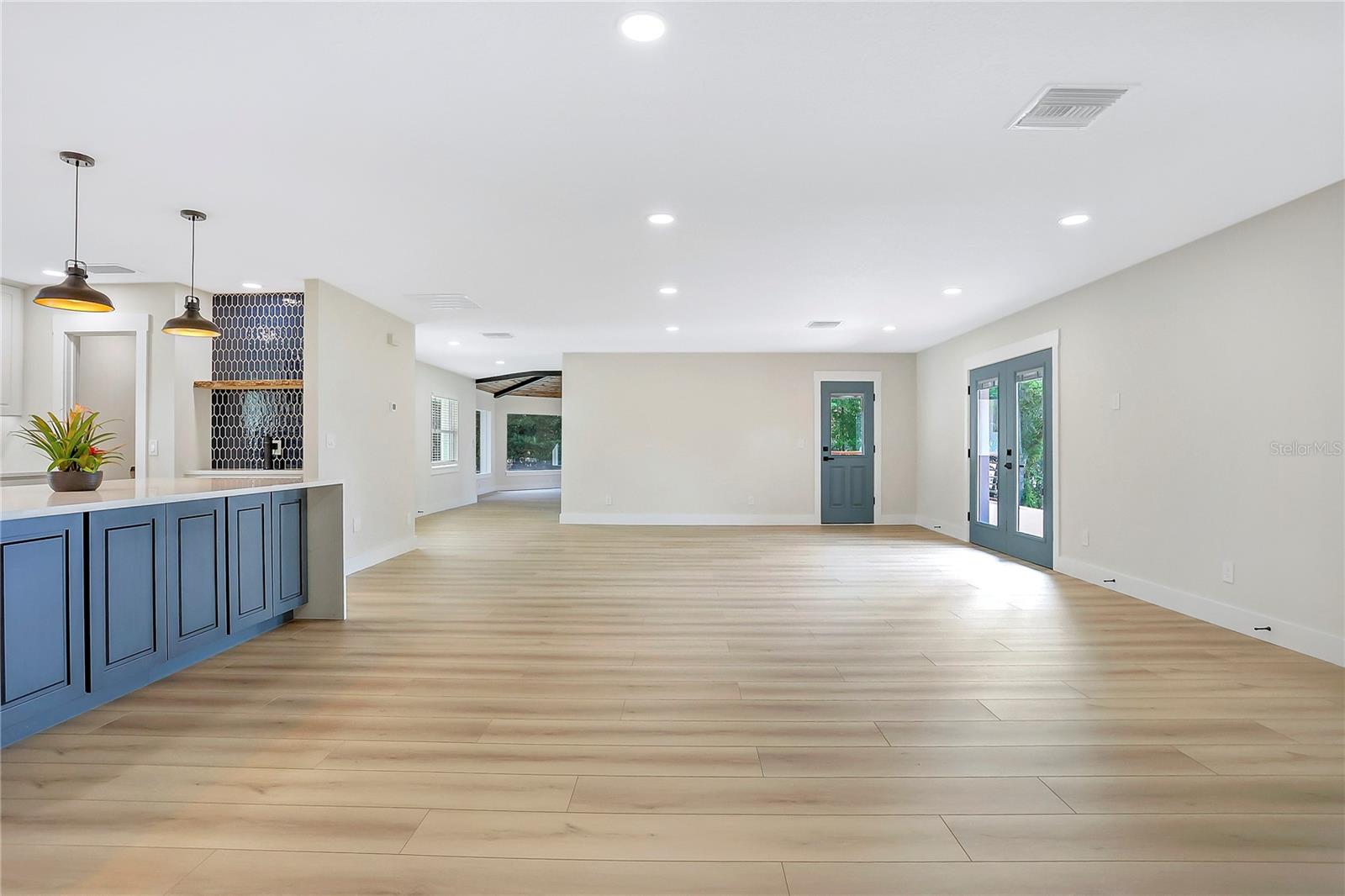 Image 44 of 63 For 40 Laurel Street