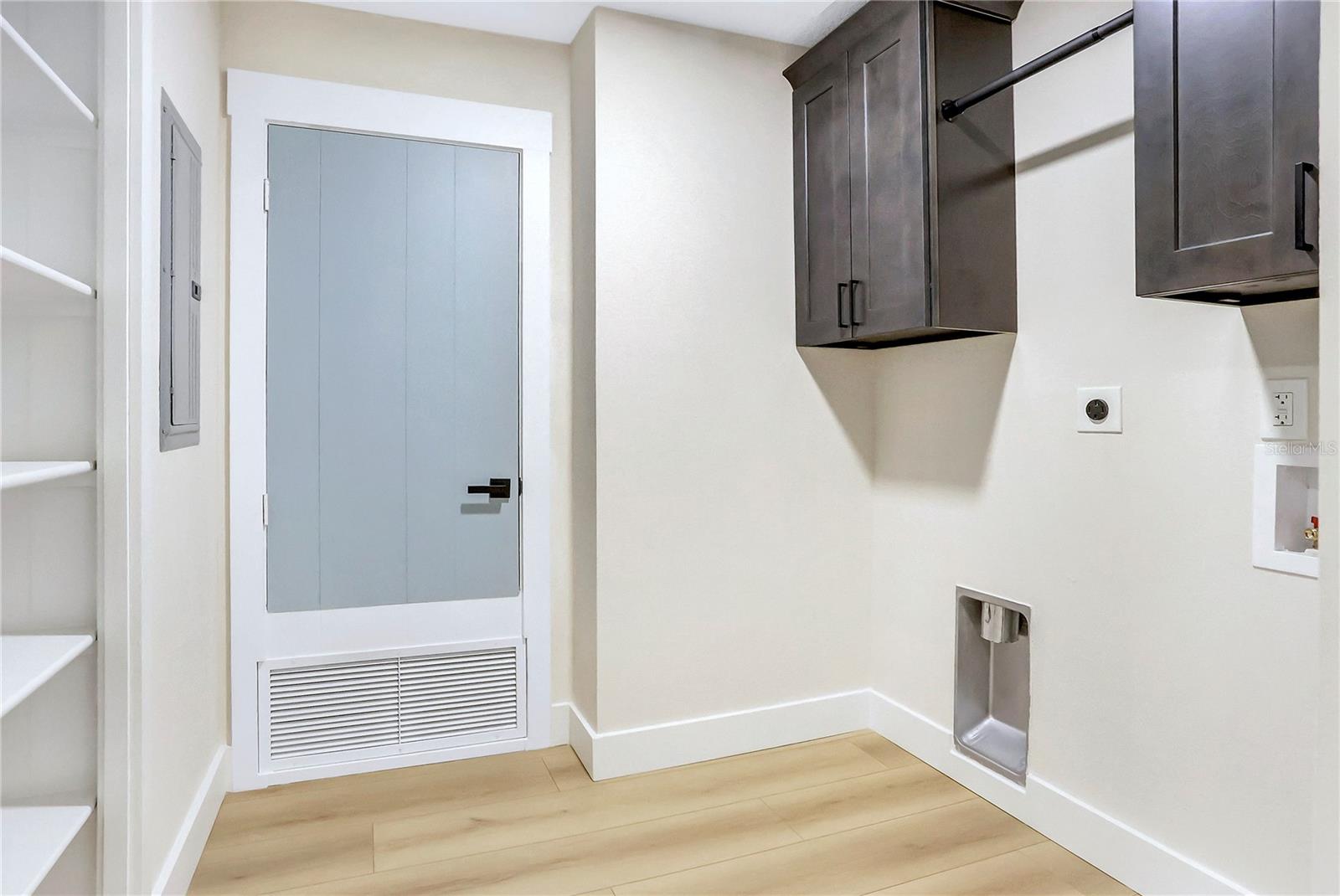 Image 46 of 63 For 40 Laurel Street