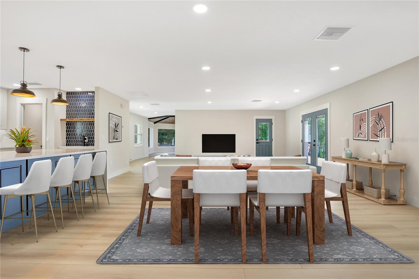 Image 7 of 63 For 40 Laurel Street