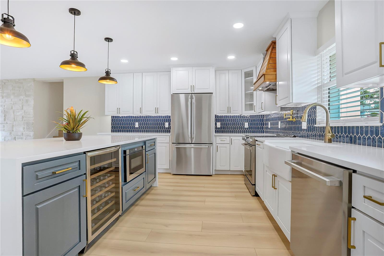 Image 9 of 63 For 40 Laurel Street