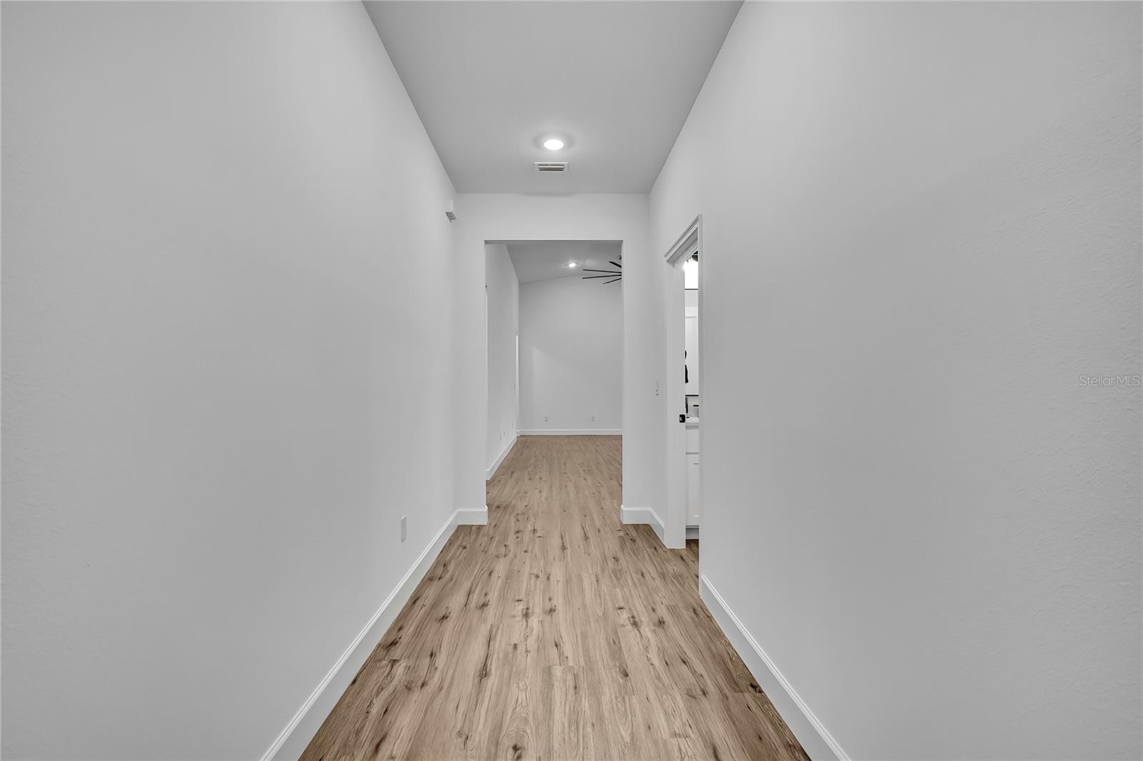 Image 2 of 64 For 16007 Magpie Road