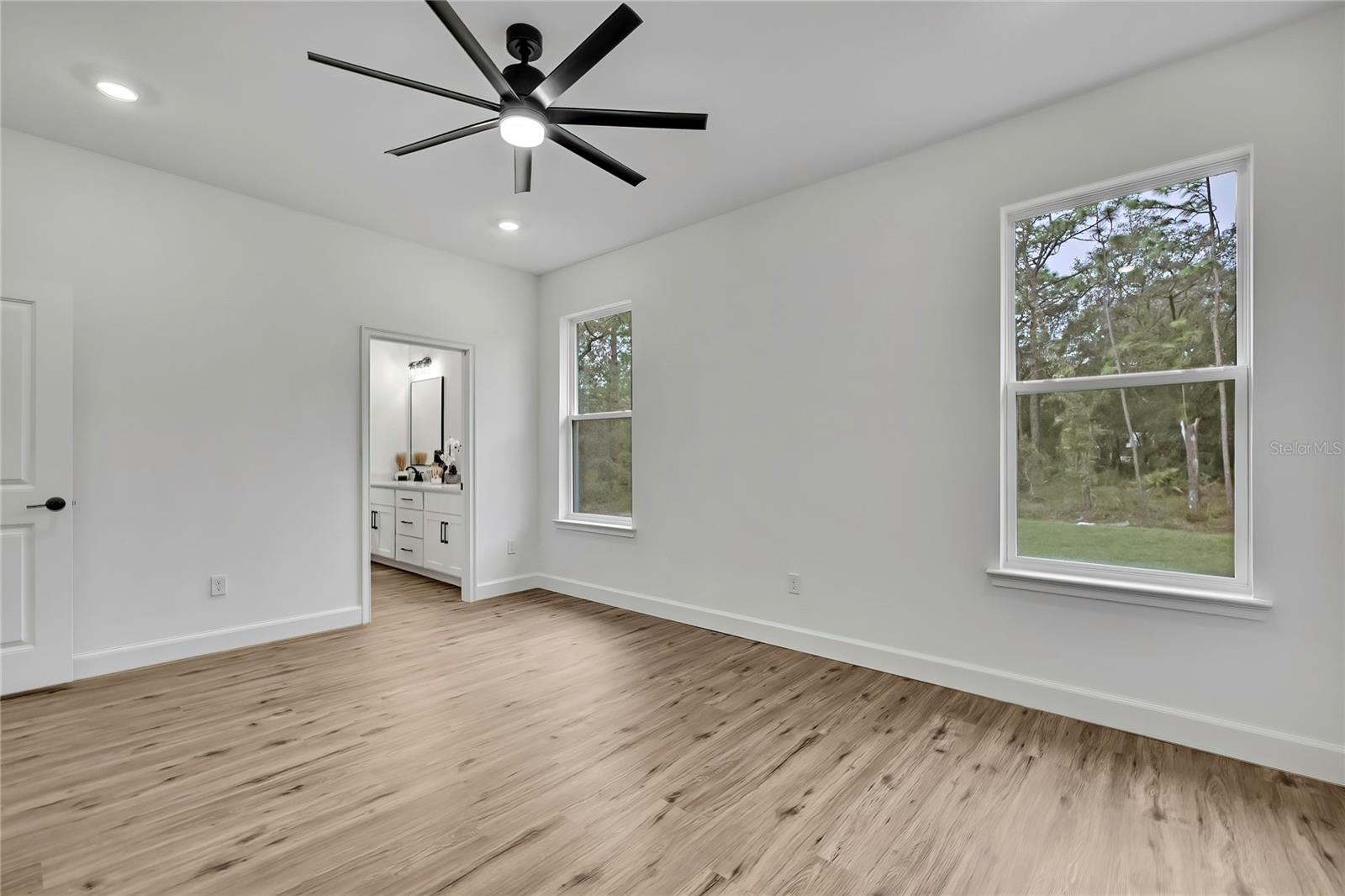 Image 21 of 64 For 16007 Magpie Road