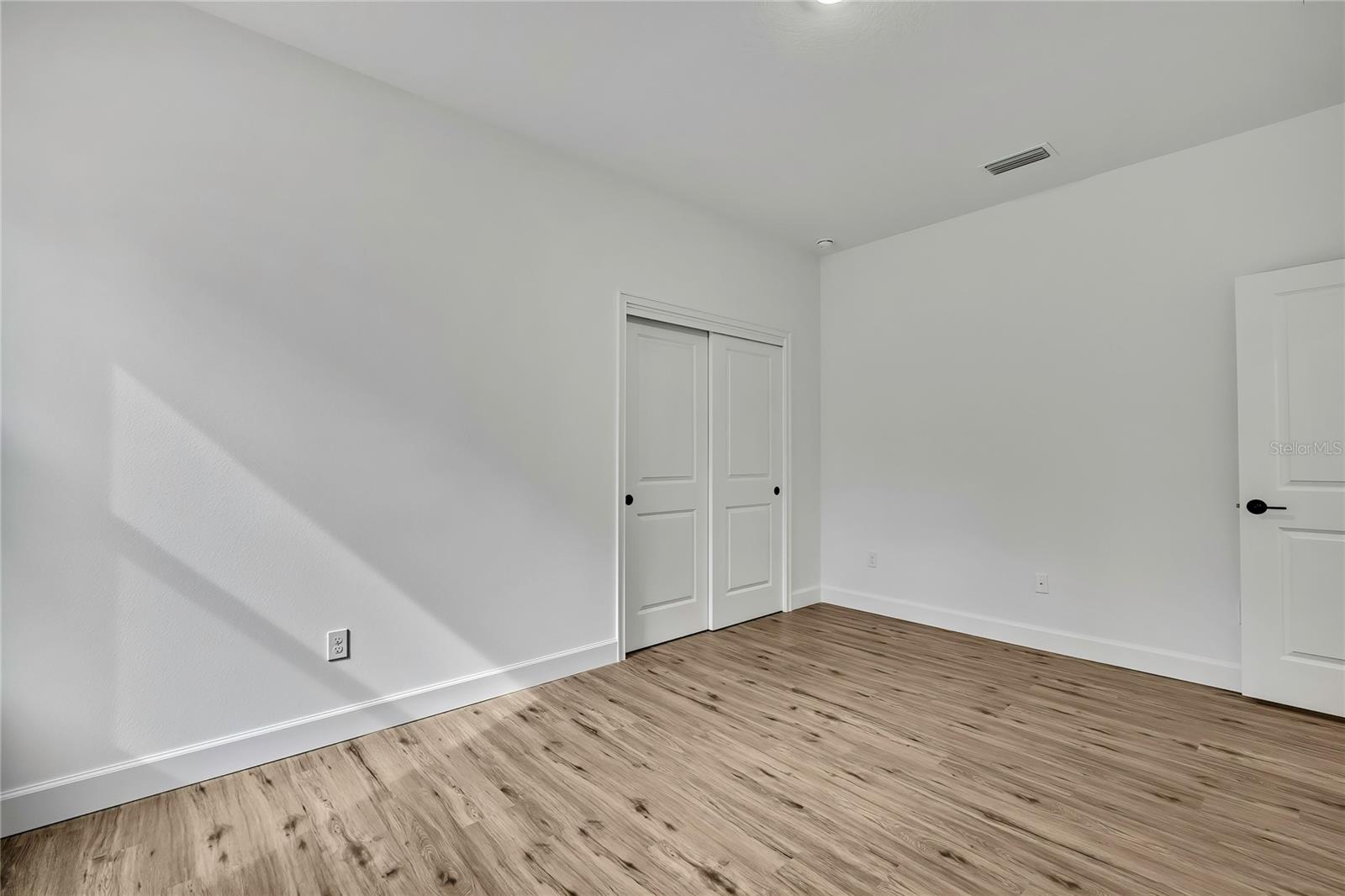 Image 31 of 64 For 16007 Magpie Road