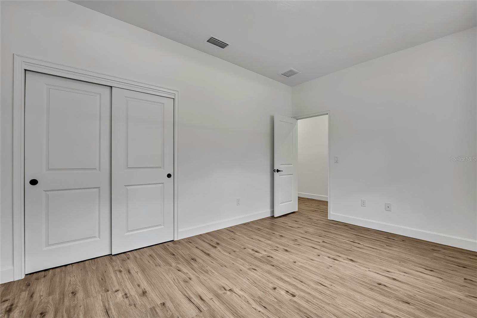 Image 43 of 64 For 16007 Magpie Road