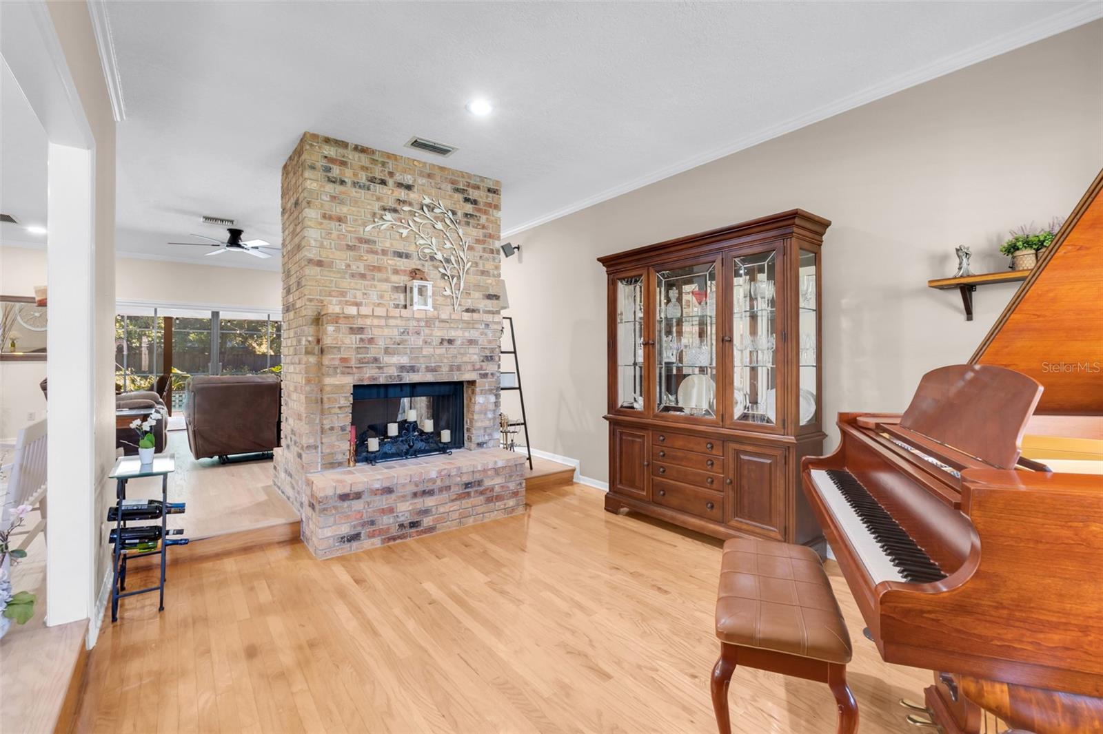 Image 10 of 68 For 2282 Springs Landing Boulevard