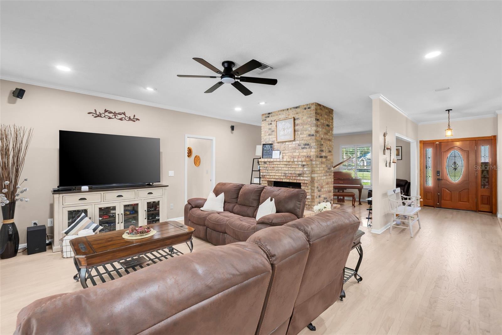 Image 13 of 68 For 2282 Springs Landing Boulevard