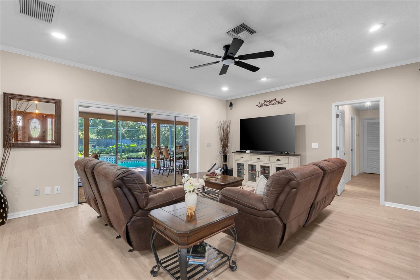 Image 16 of 68 For 2282 Springs Landing Boulevard