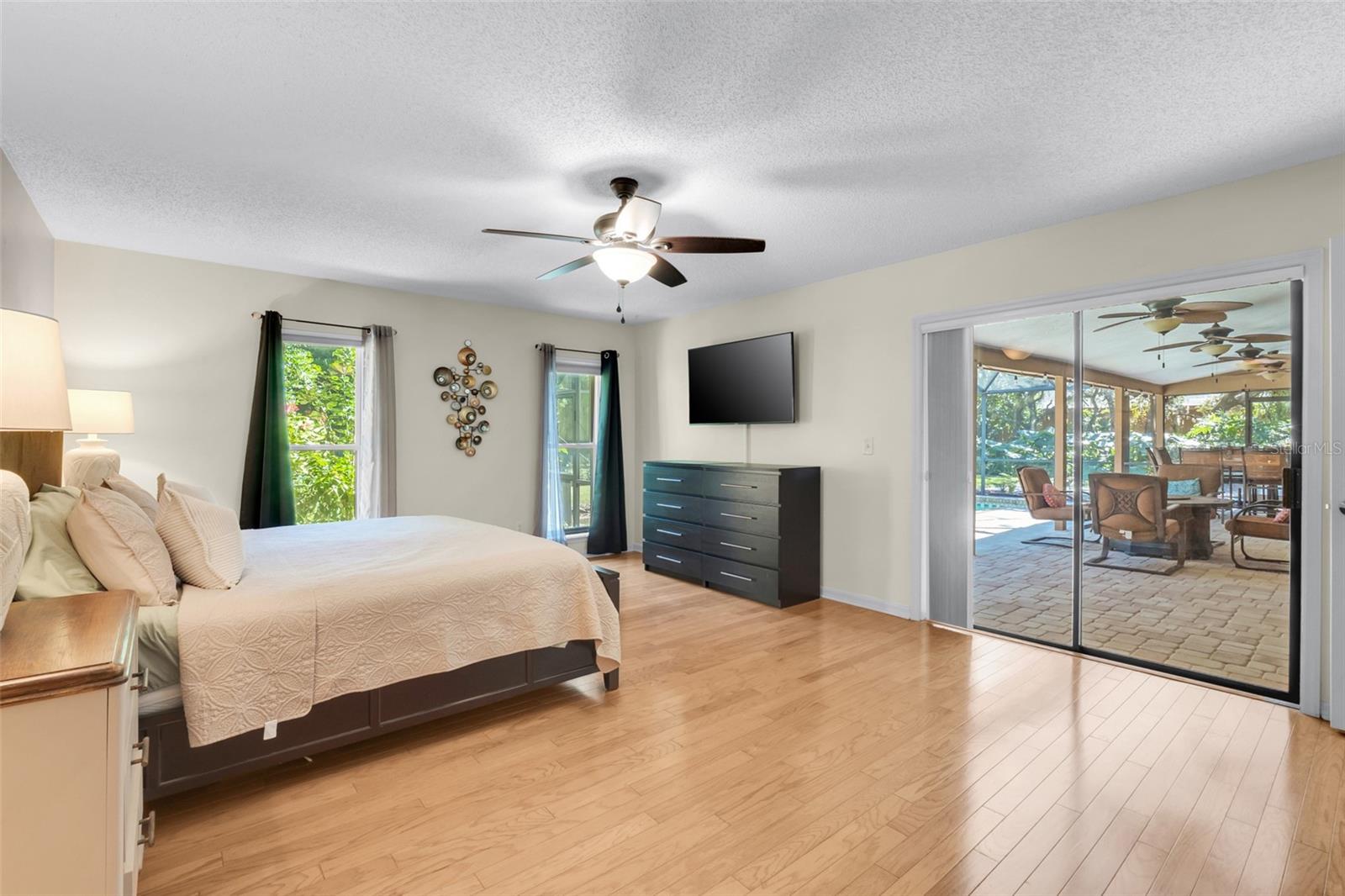 Image 24 of 68 For 2282 Springs Landing Boulevard