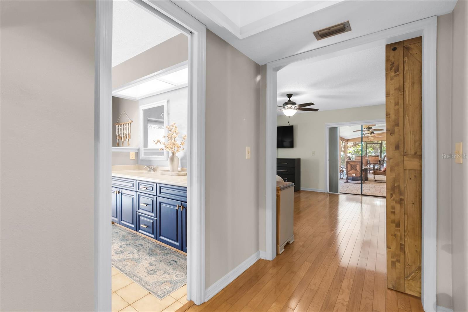 Image 27 of 68 For 2282 Springs Landing Boulevard