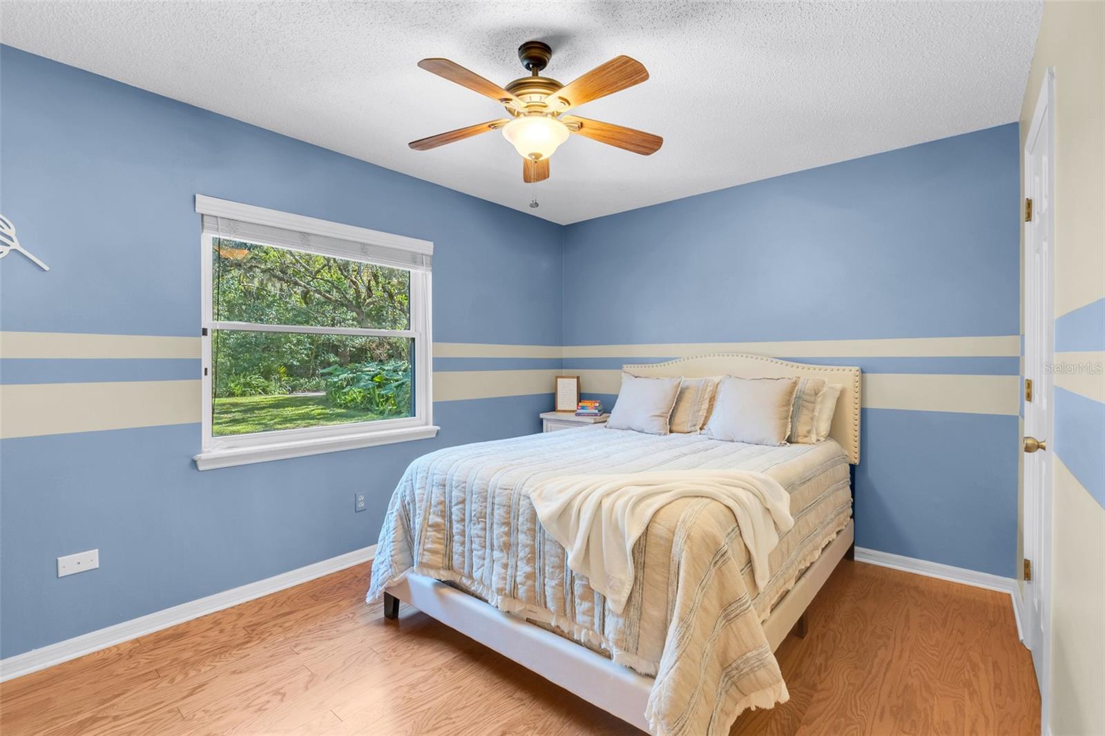 Image 33 of 68 For 2282 Springs Landing Boulevard