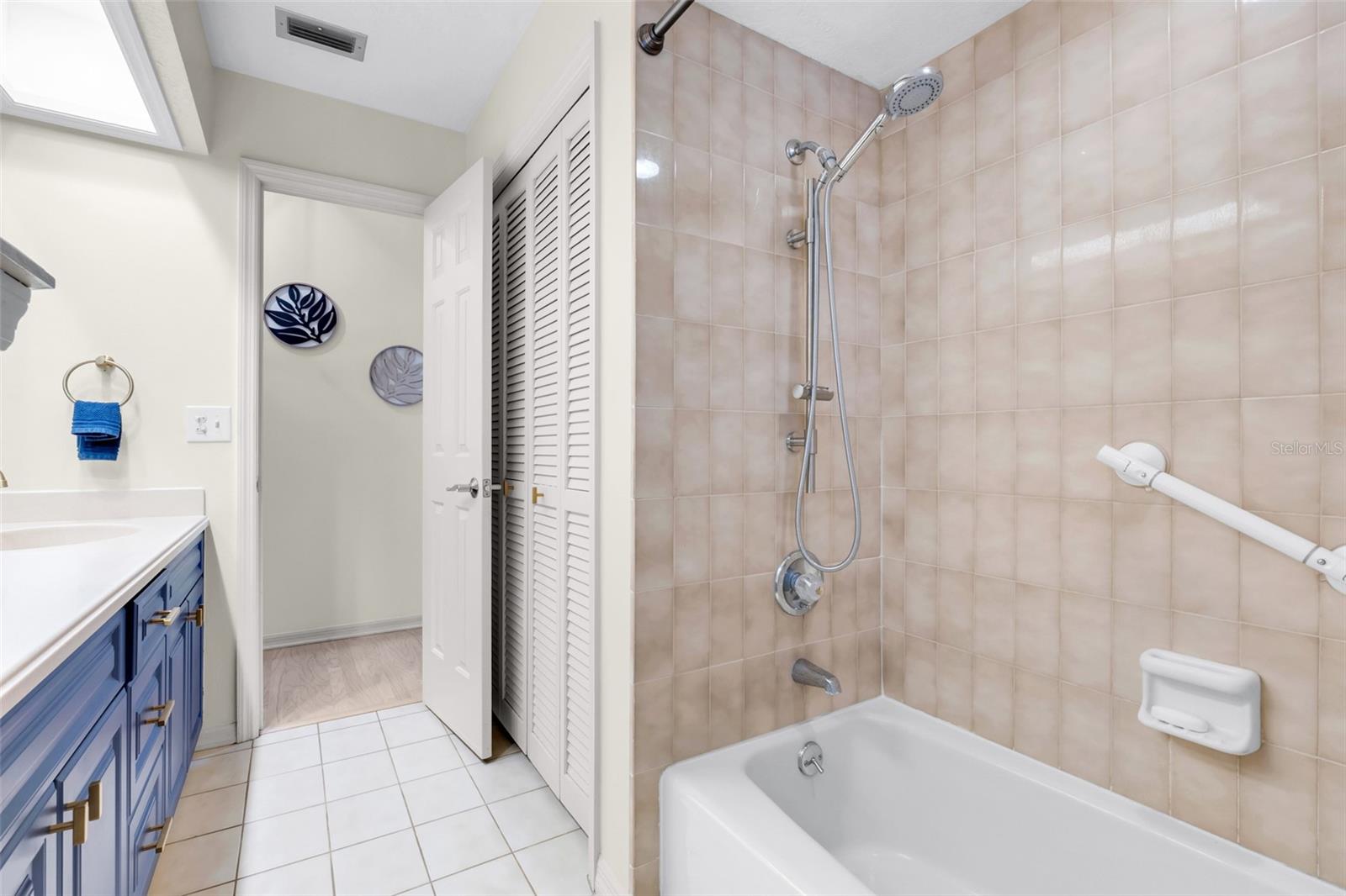 Image 38 of 68 For 2282 Springs Landing Boulevard