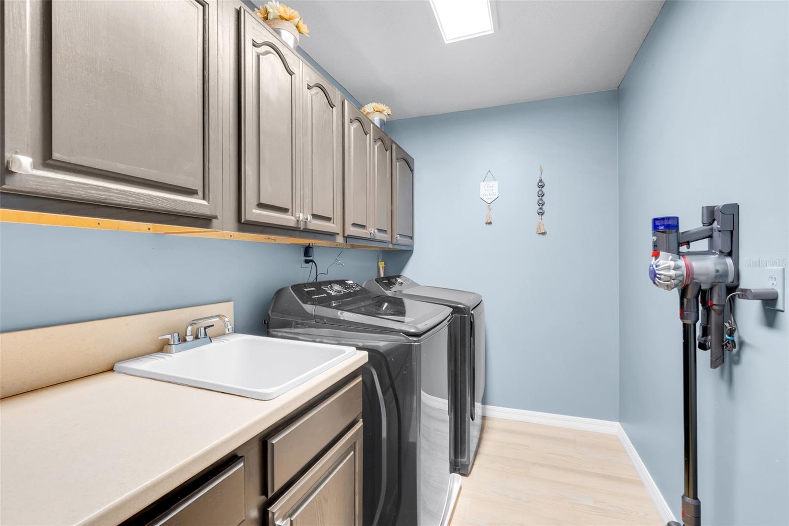 Image 41 of 68 For 2282 Springs Landing Boulevard