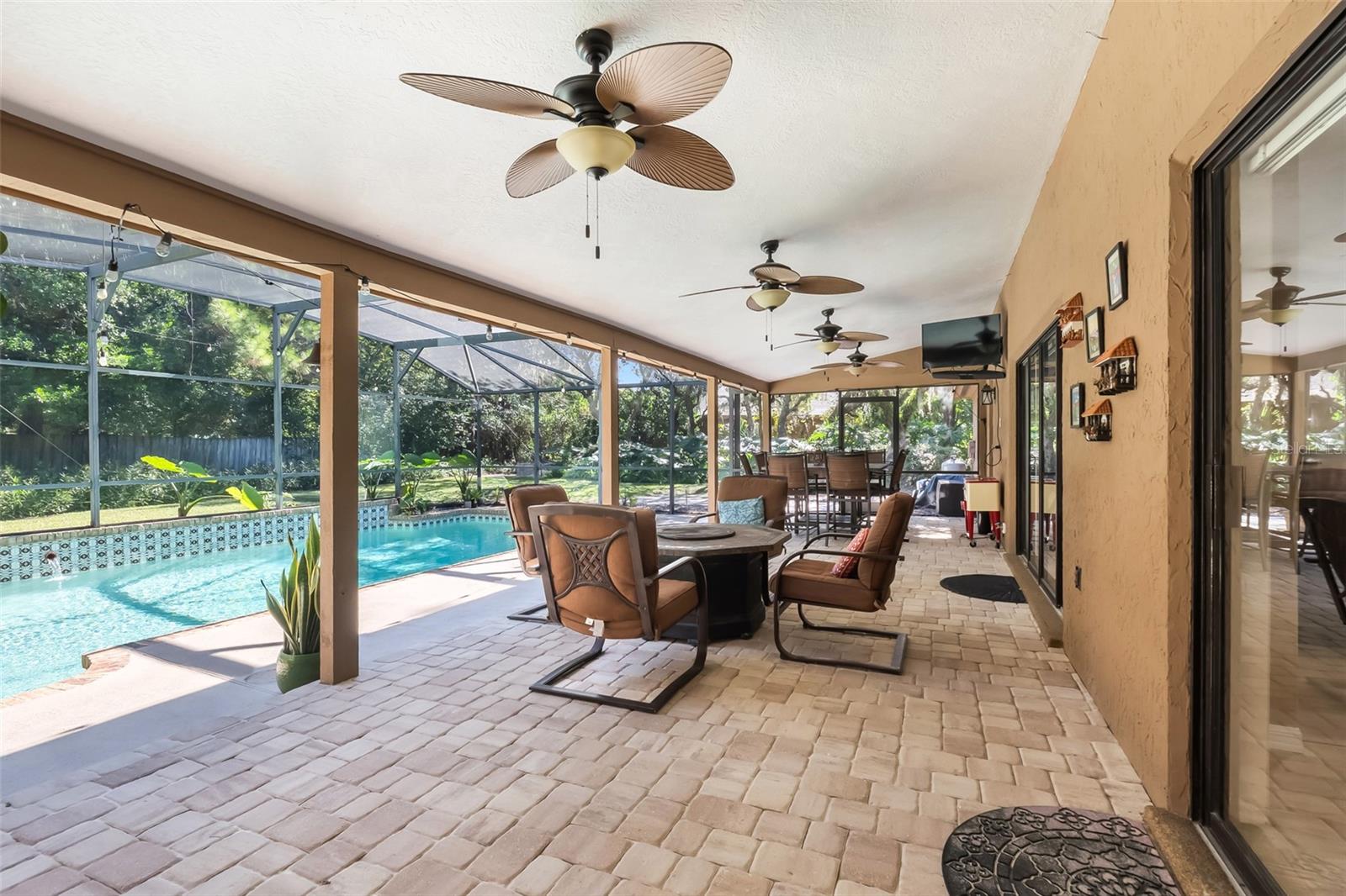 Image 43 of 68 For 2282 Springs Landing Boulevard