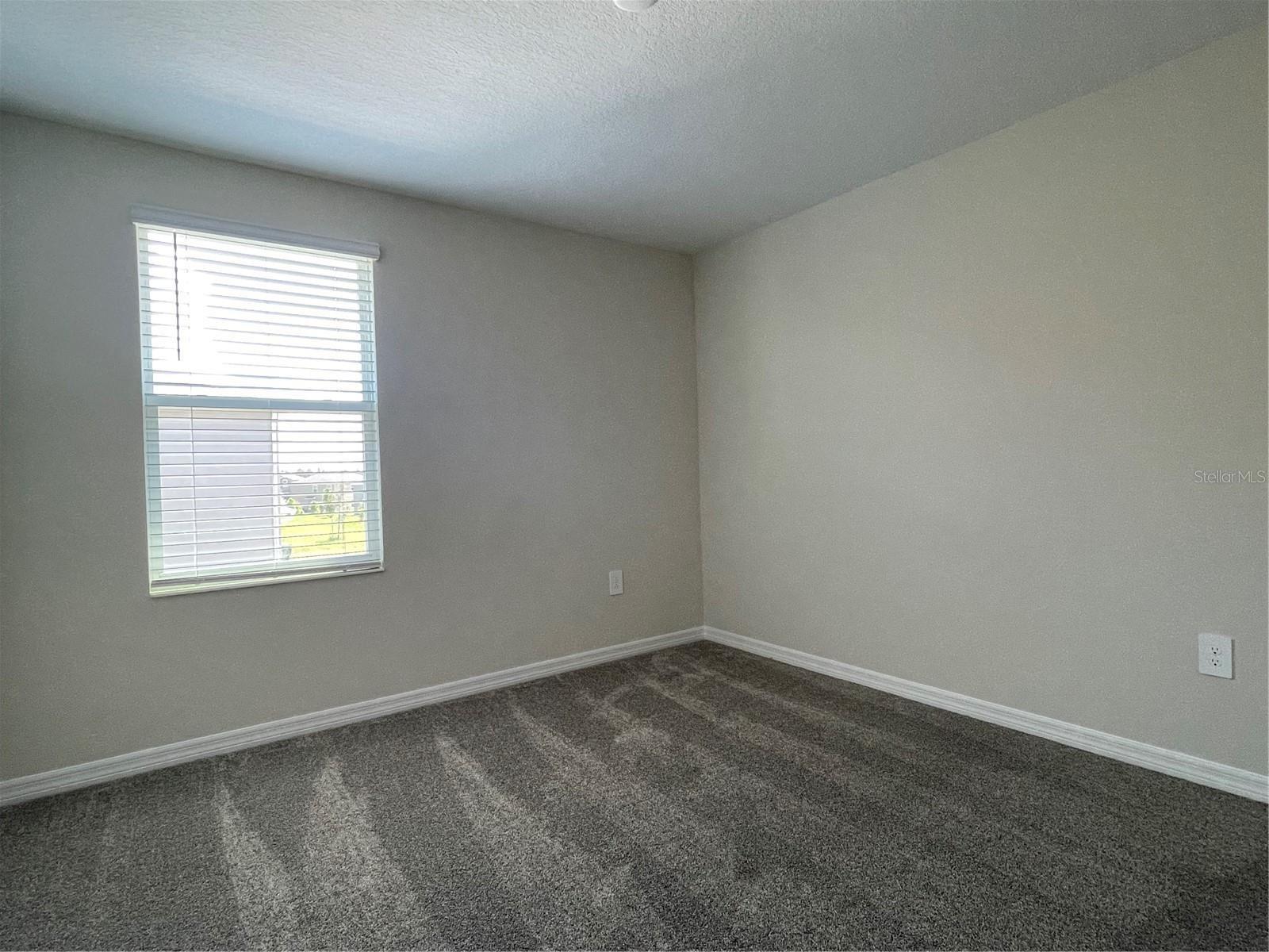 Image 21 of 24 For 2805 Muller Oak Loop