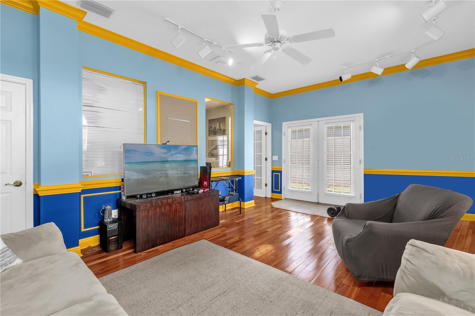 Image 28 of 33 For 130 Calabay Parc Boulevard