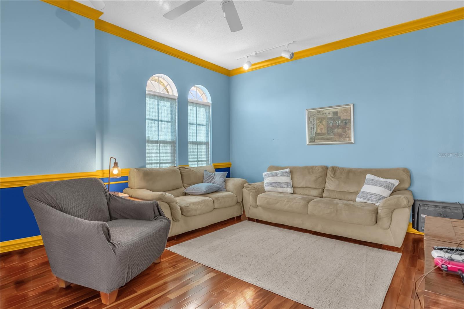 Image 29 of 33 For 130 Calabay Parc Boulevard