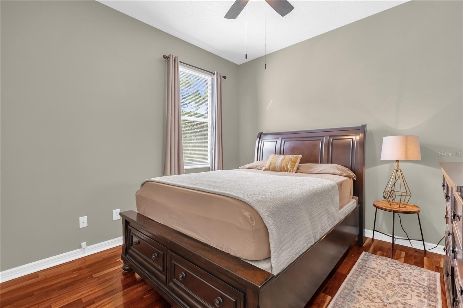 Image 30 of 33 For 130 Calabay Parc Boulevard