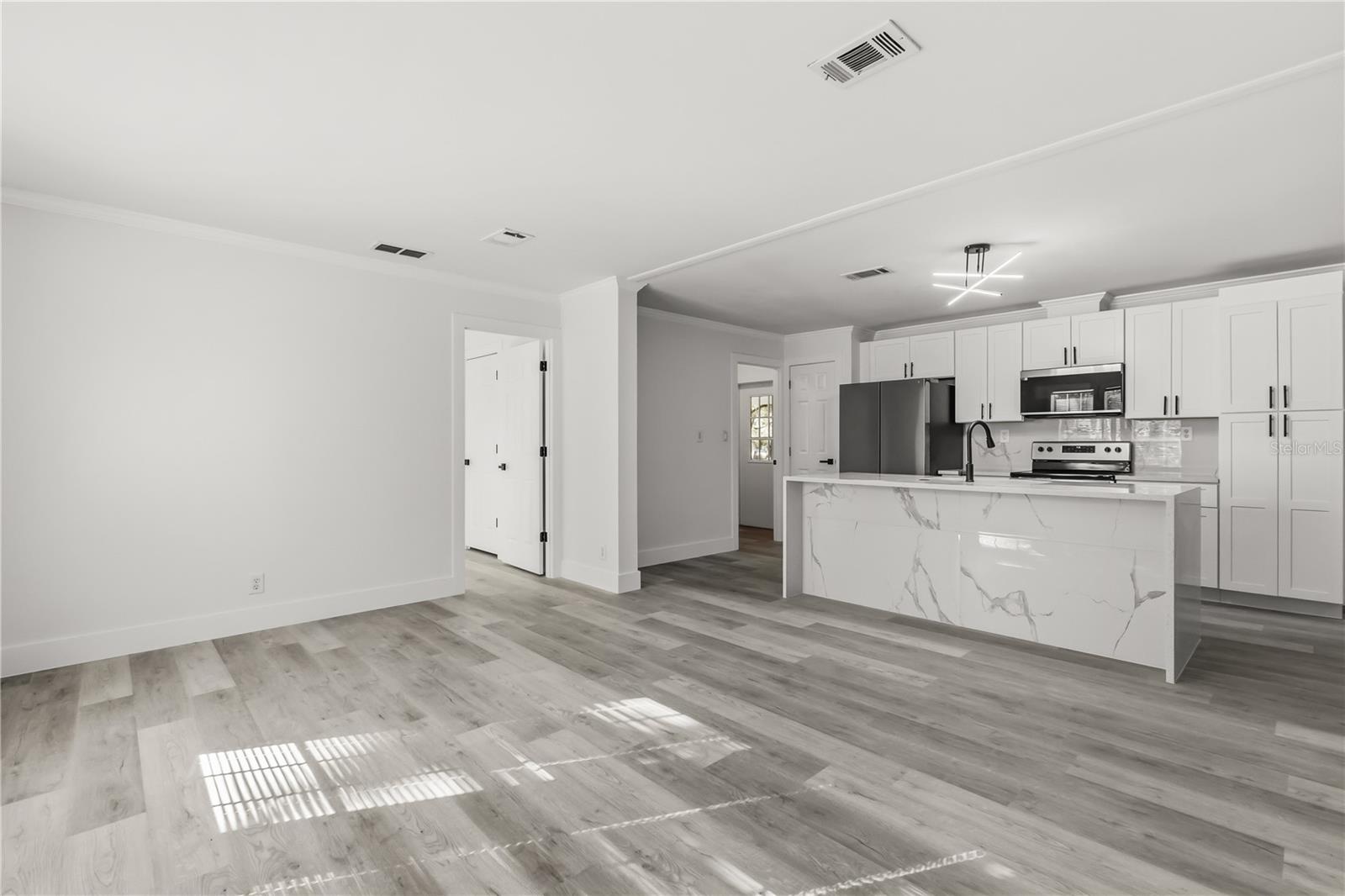 Image 15 of 33 For 14233 Tassleflower Court