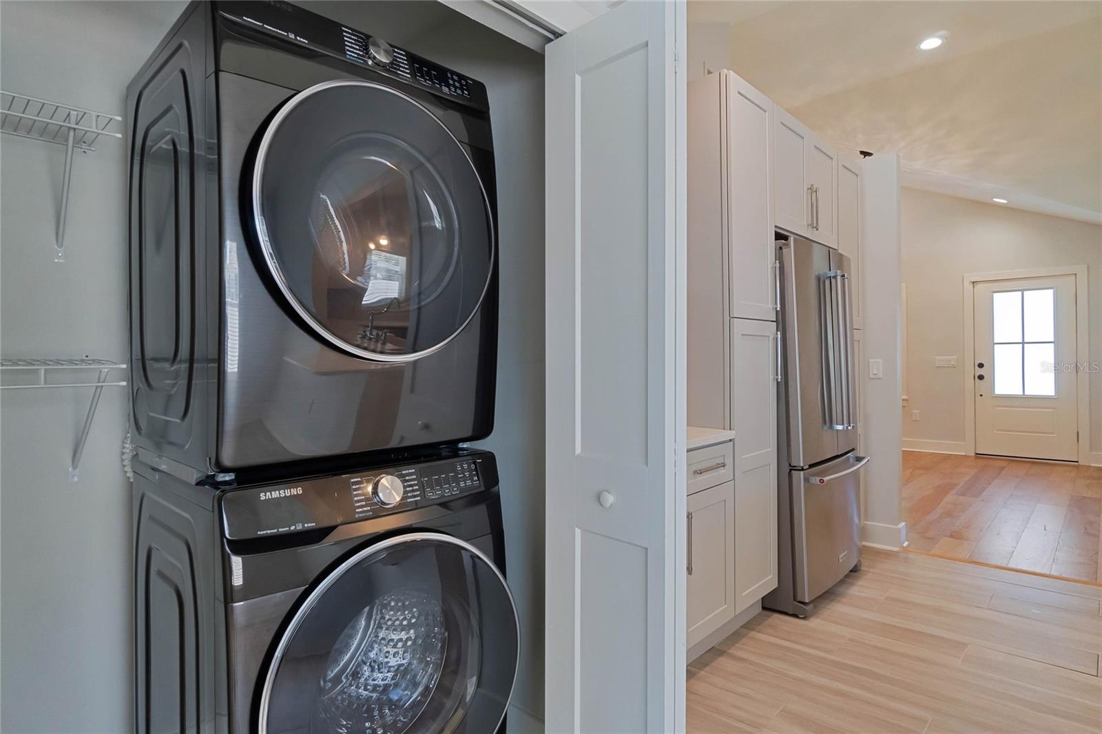 Image 16 of 52 For 315 Boyd Street