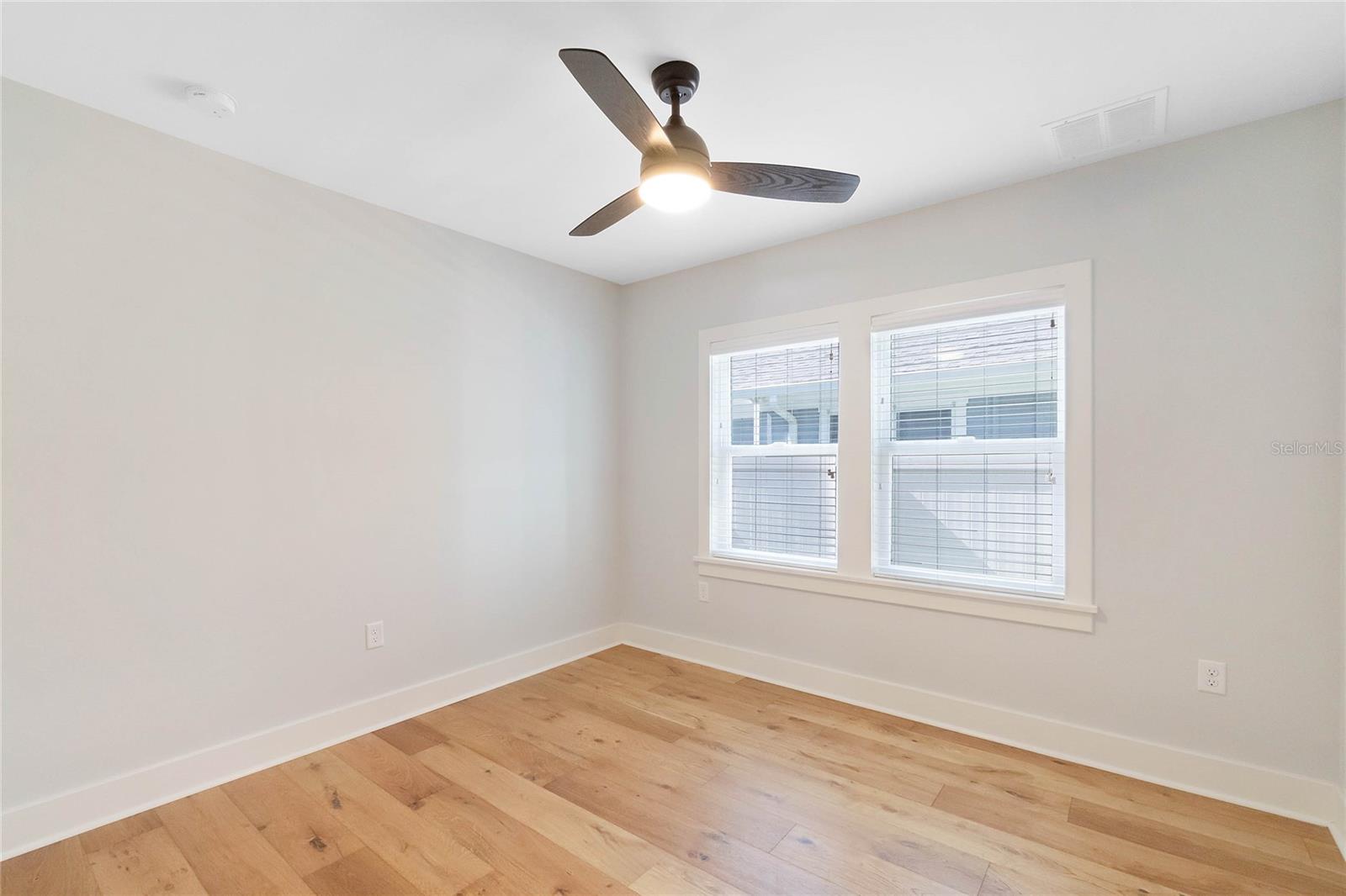 Image 24 of 52 For 315 Boyd Street