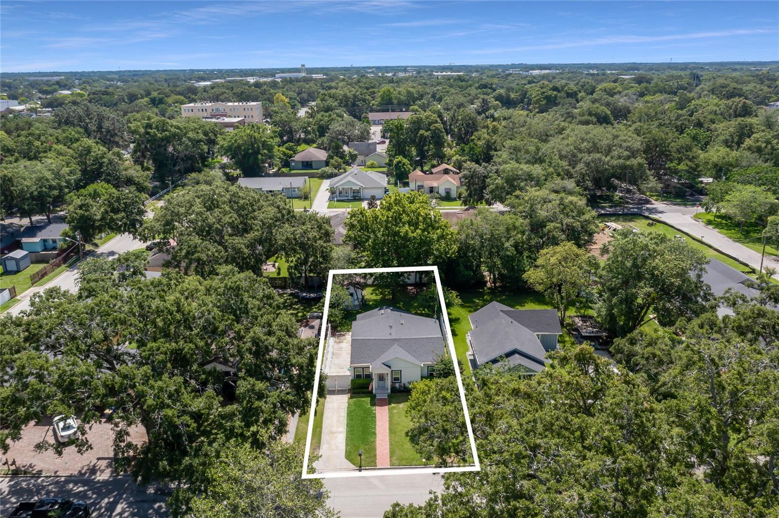 Image 4 of 52 For 315 Boyd Street