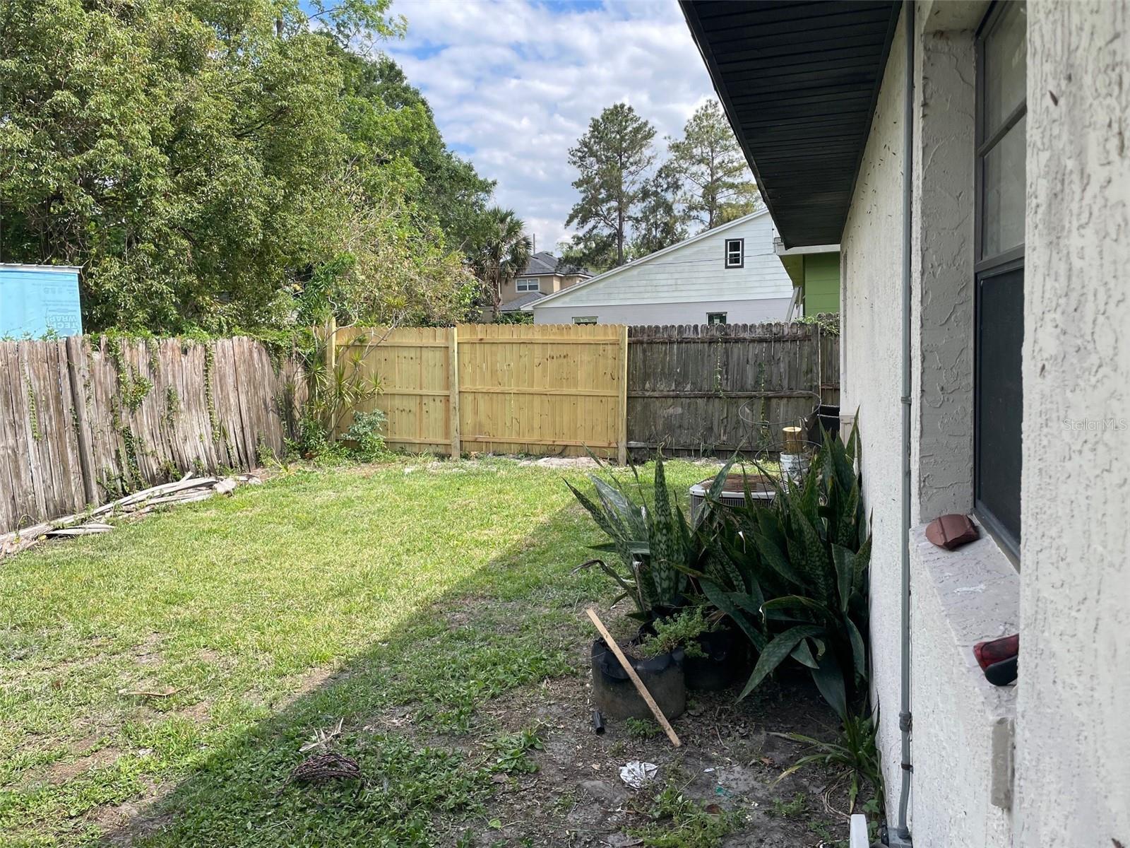 Image 4 of 15 For 2763 & 2765 Coolidge Avenue