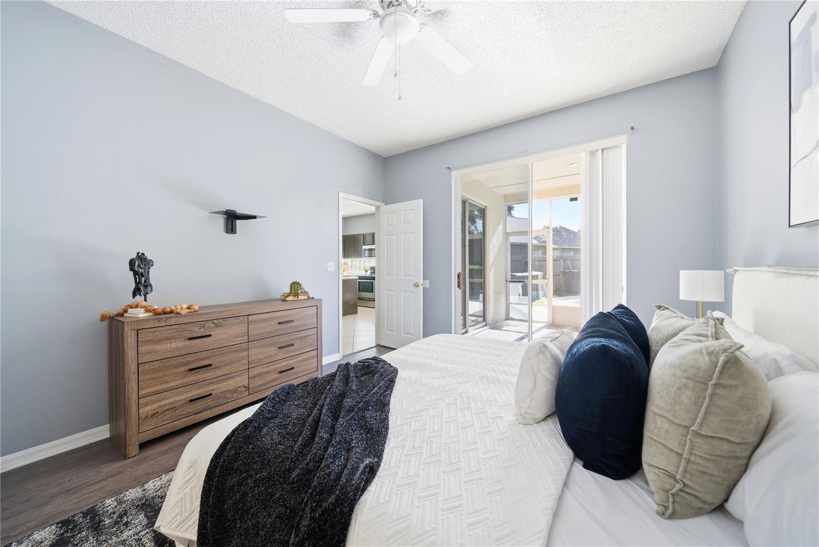 Image 17 of 34 For 146 London Fog Way