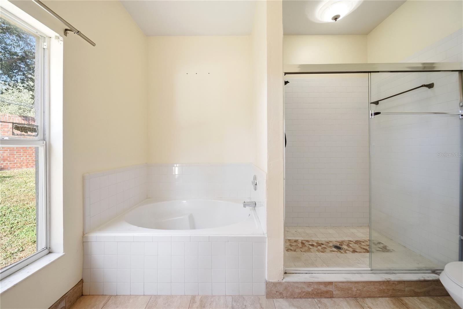 Image 20 of 34 For 146 London Fog Way