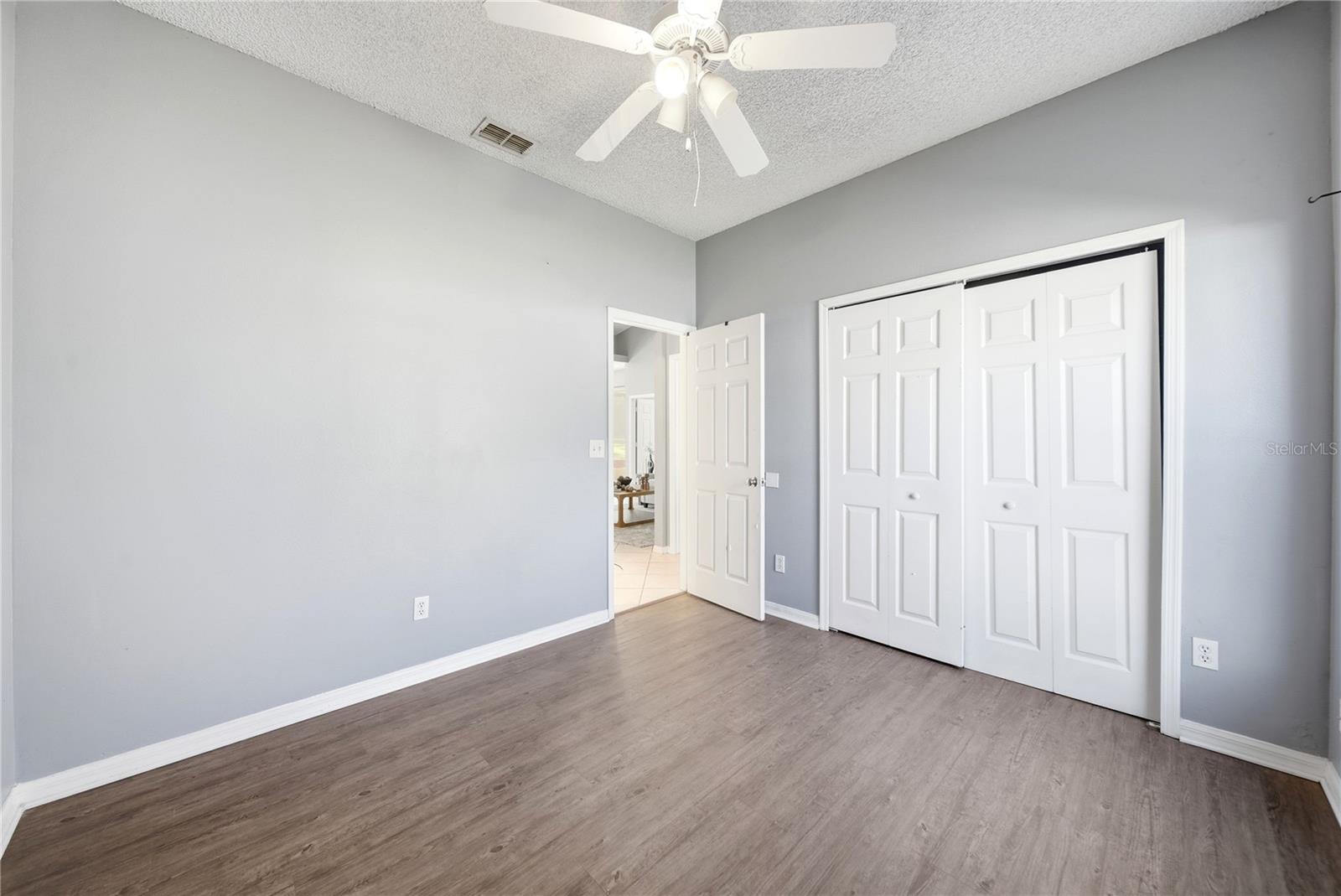 Image 24 of 34 For 146 London Fog Way