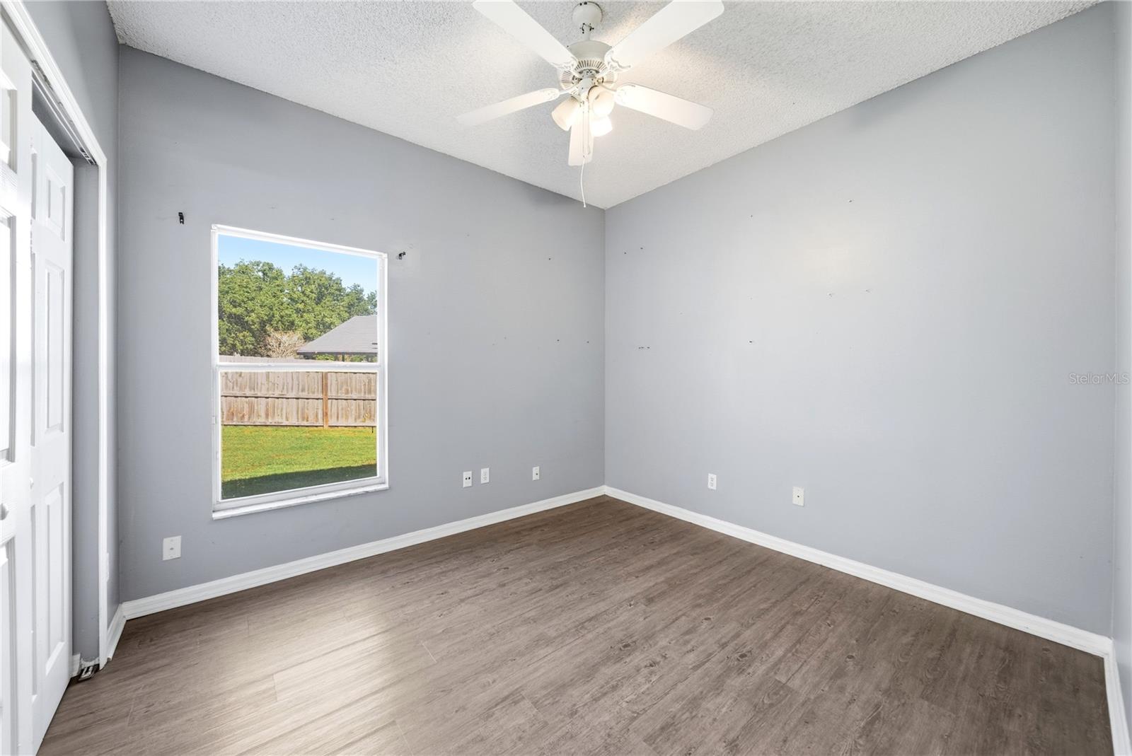 Image 25 of 34 For 146 London Fog Way