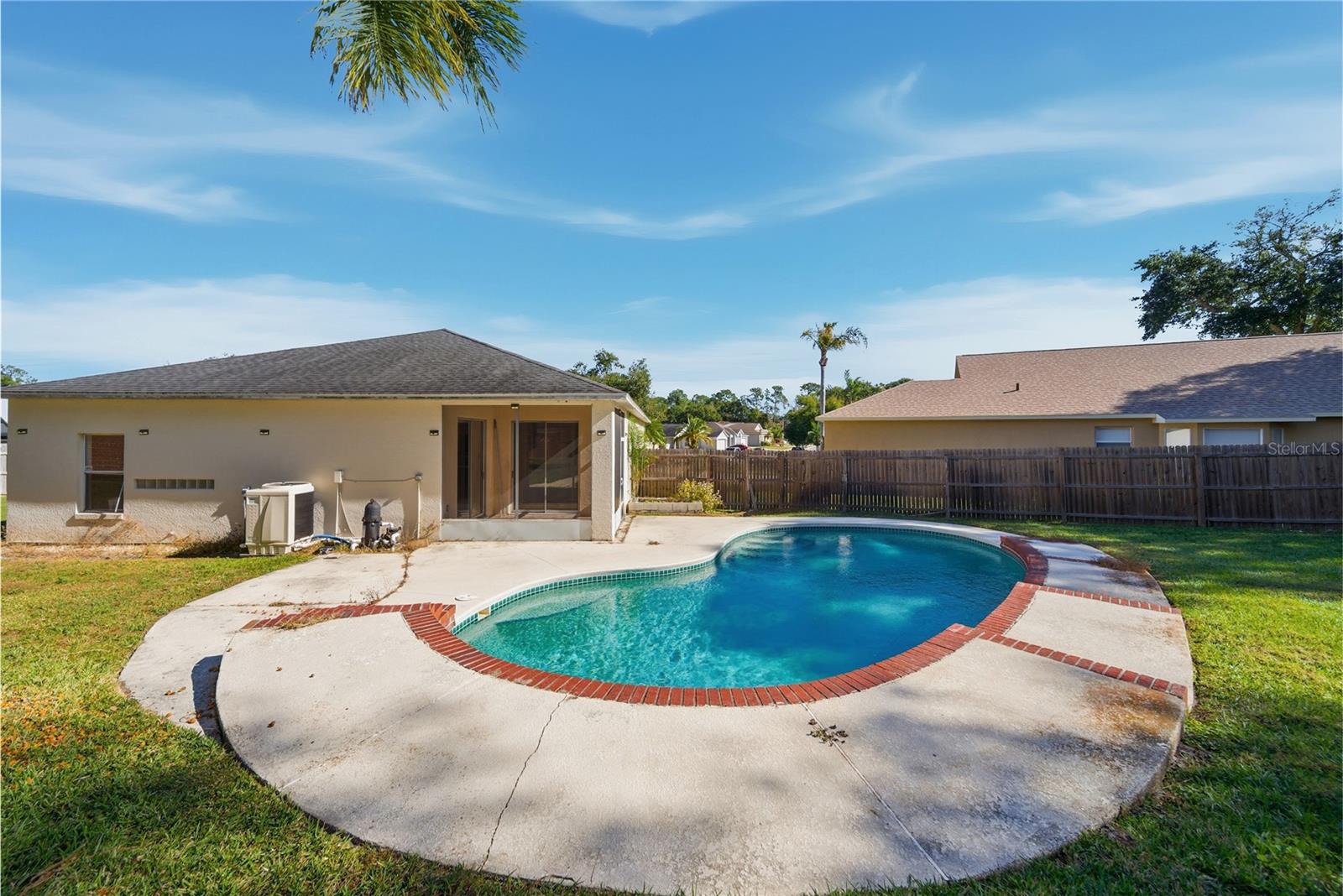 Image 30 of 34 For 146 London Fog Way