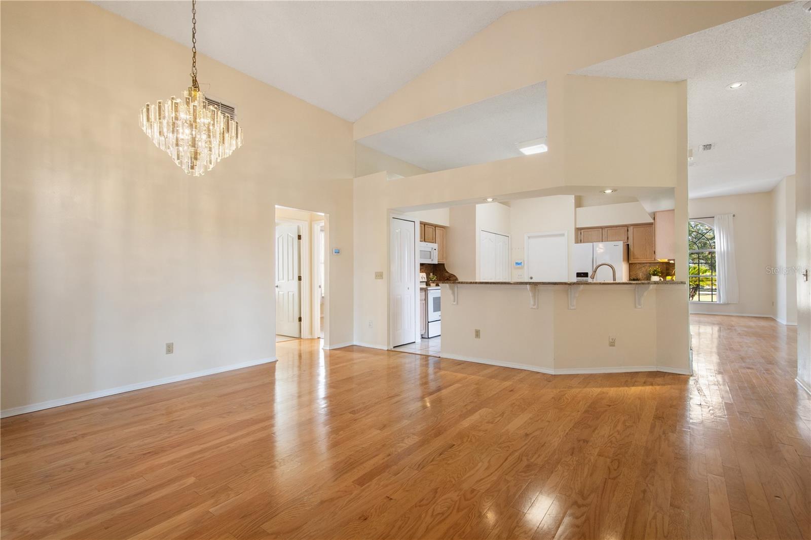 Image 19 of 37 For 2848 Ripton Court