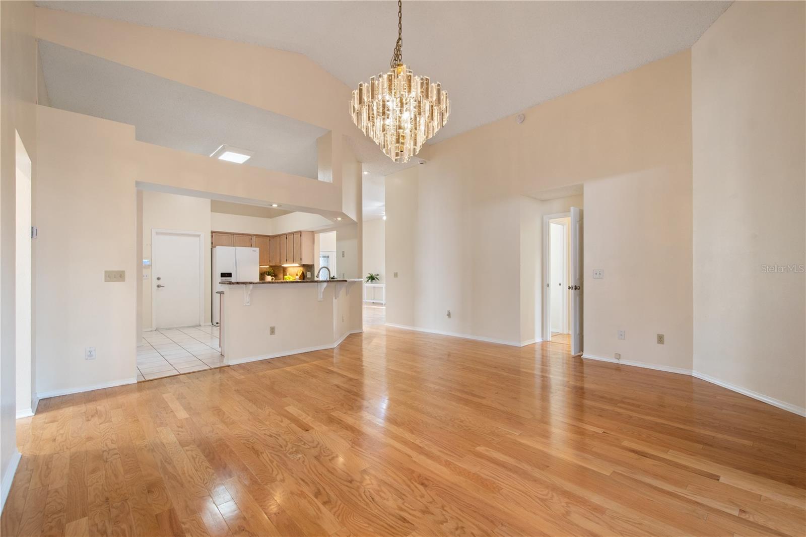 Image 21 of 37 For 2848 Ripton Court